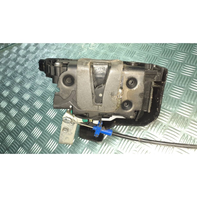 Recambio de cerradura puerta delantera derecha para ford mondeo ber. (ca2) ghia referencia OEM IAM 6M2AR21812AB 200307 961015