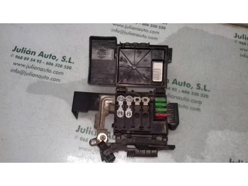 Recambio de caja reles / fusibles para seat arosa (6h1) select referencia OEM IAM 6X0937506B 6X0937550 4 PINES Recambio de caja reles / fusibles para seat arosa (6h1) select referencia OEM IAM 6X0937506B 6X0937550 4 PINES