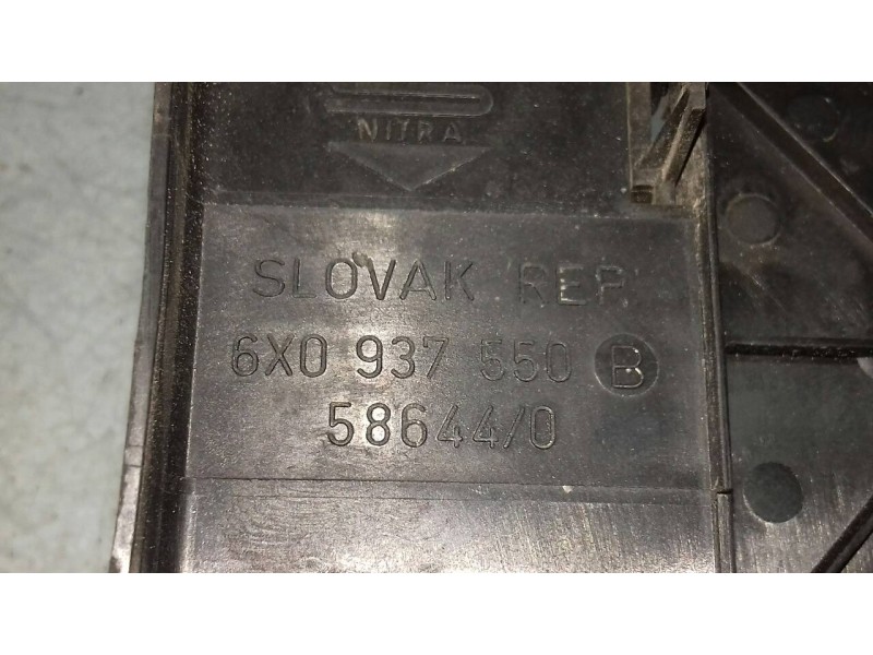 Recambio de caja reles / fusibles para seat arosa (6h1) select referencia OEM IAM 6X0937506B 6X0937550 4 PINES Recambio de caja reles / fusibles para seat arosa (6h1) select referencia OEM IAM 6X0937506B 6X0937550 4 PINES
