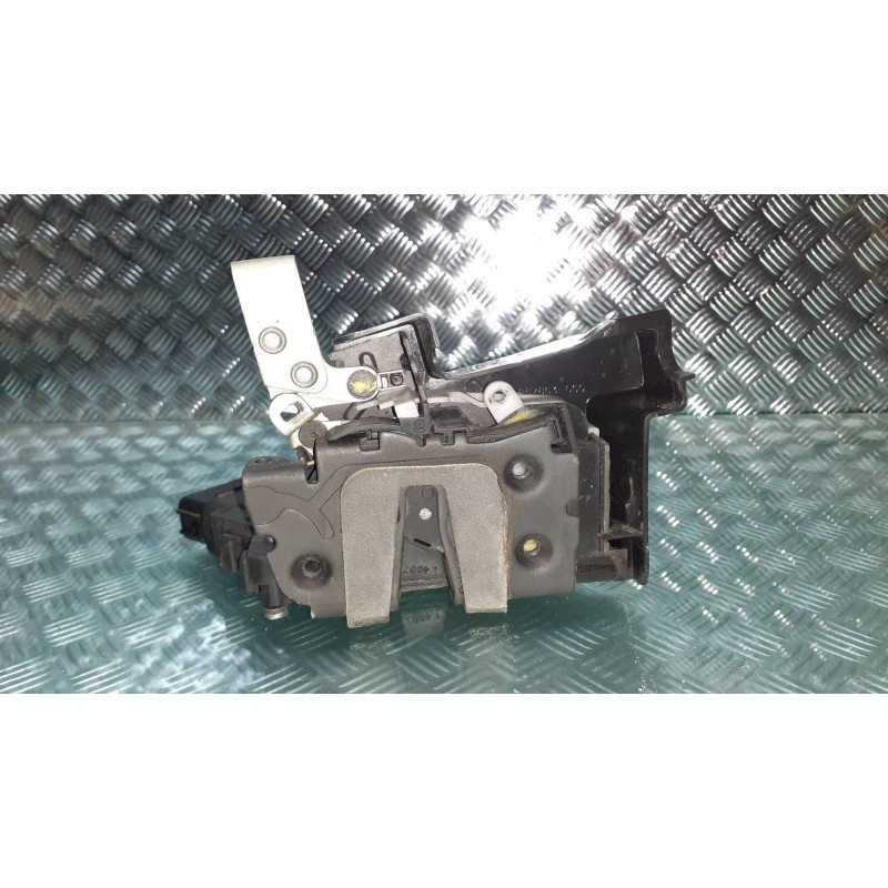 Recambio de cerradura puerta delantera izquierda para ford mondeo ber. (ca2) ghia referencia OEM IAM 6M2AR21813EB 961018 A048317