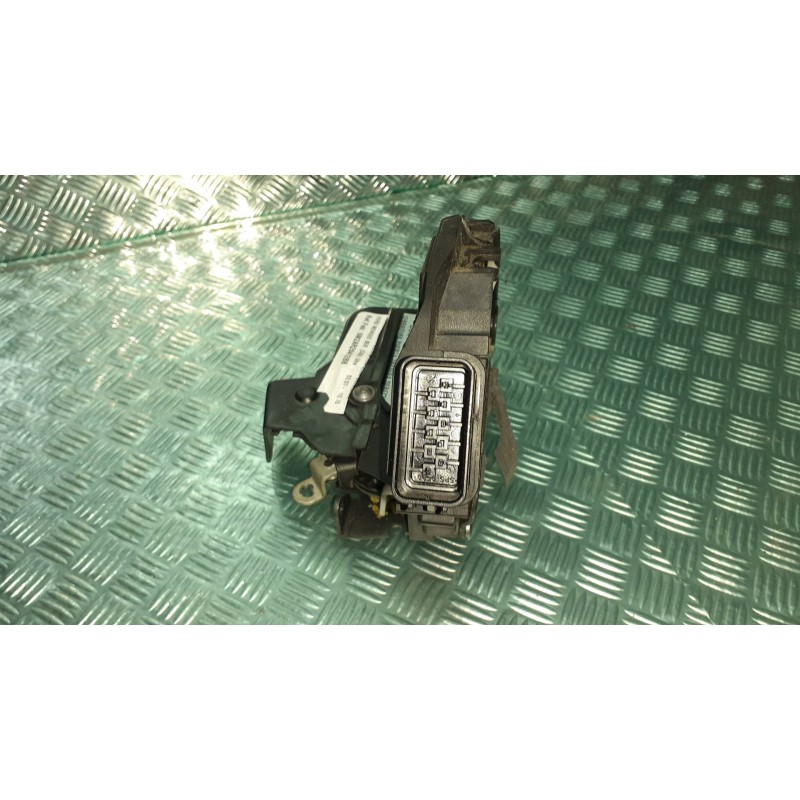 Recambio de cerradura puerta trasera derecha para ford mondeo ber. (ca2) ghia referencia OEM IAM 6M2AR26412BB 970352 A048317