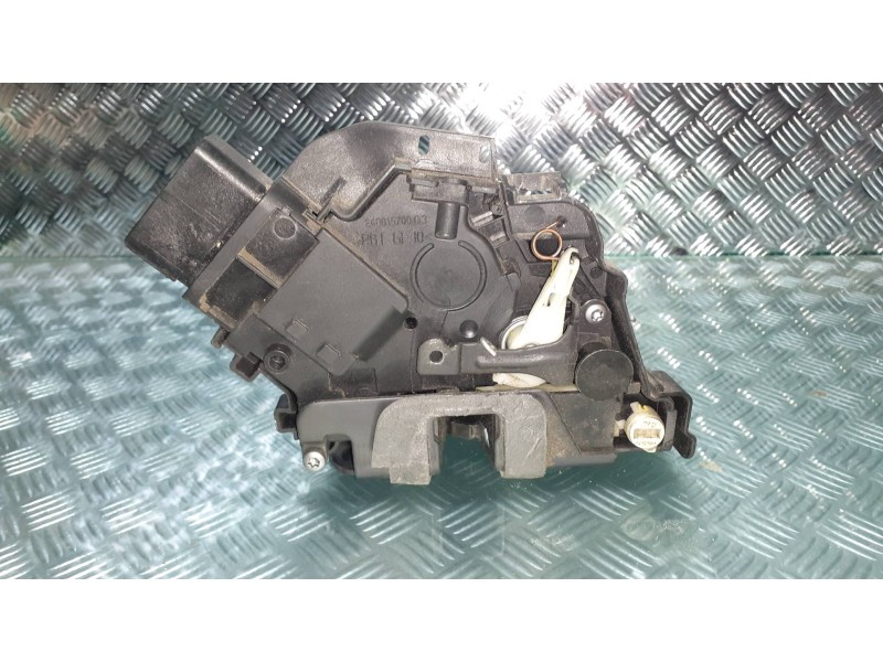Recambio de cerradura puerta trasera derecha para ford mondeo ber. (ca2) ghia referencia OEM IAM 6M2AR26412BB 970352 A048317