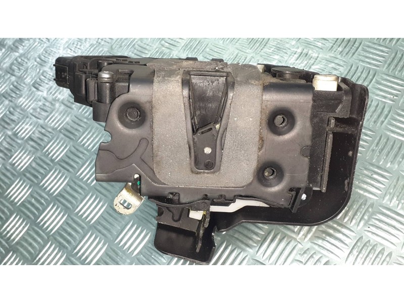 Recambio de cerradura puerta trasera derecha para ford mondeo ber. (ca2) ghia referencia OEM IAM 6M2AR26412BB 970352 A048317