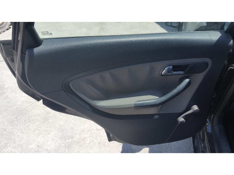 seat ibiza (6l1) del año 2004