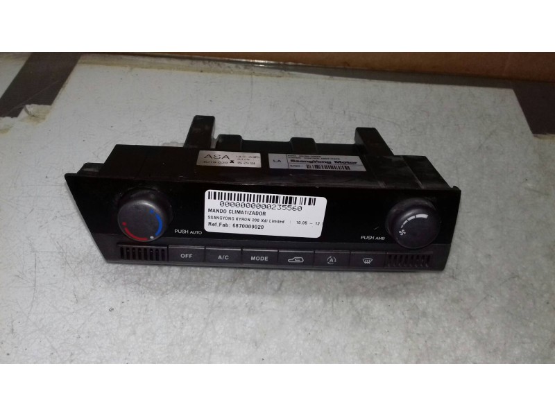 Recambio de mando climatizador para ssangyong kyron 200 xdi limited referencia OEM IAM 6870009020  