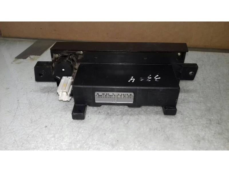 Recambio de mando climatizador para ssangyong kyron 200 xdi limited referencia OEM IAM 6870009020  
