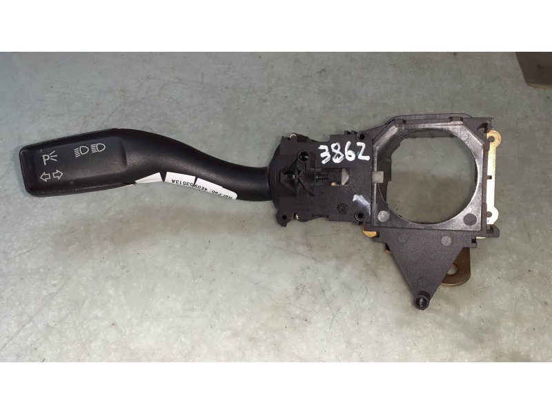 Recambio de mando intermitentes para audi a4 berlina (8e) 2.0 tdi 16v (103kw) referencia OEM IAM 4E0953513A  