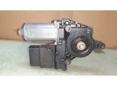Recambio de motor elevalunas trasero derecho para volkswagen passat berlina (3b3) advance referencia OEM IAM 0130821696 10540730