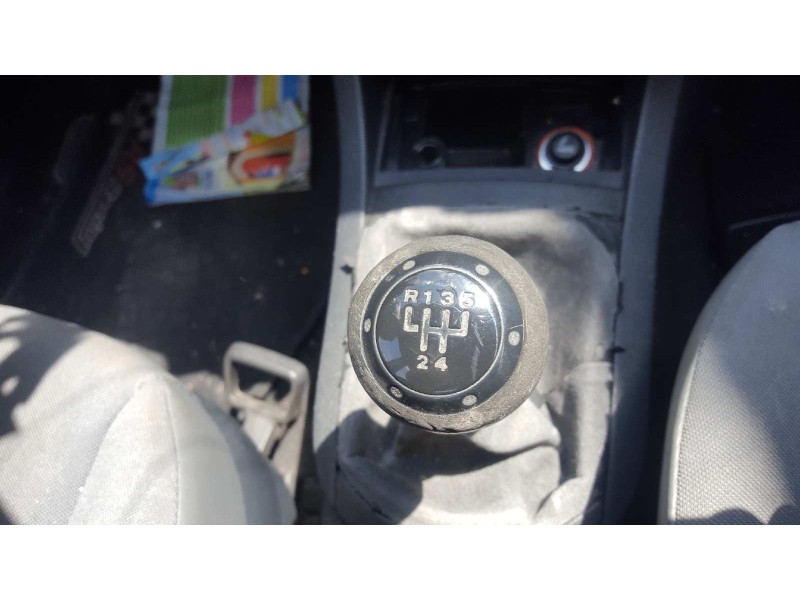 seat ibiza (6l1) del año 2004