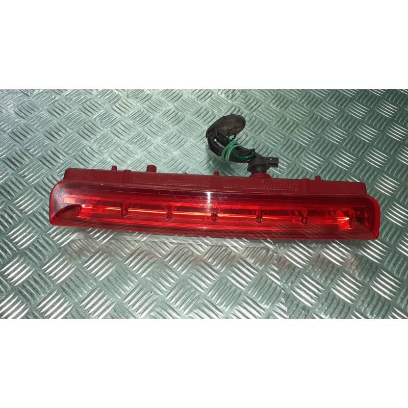 Recambio de luz central de freno para opel mokka x design line start/stop referencia OEM IAM 95151129  42443674