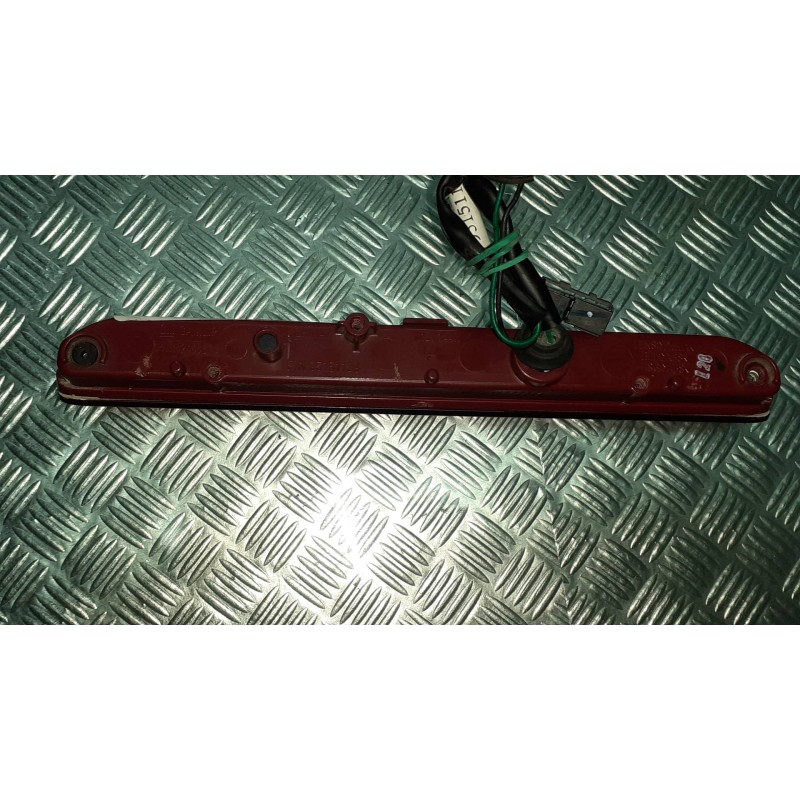 Recambio de luz central de freno para opel mokka x design line start/stop referencia OEM IAM 95151129  42443674