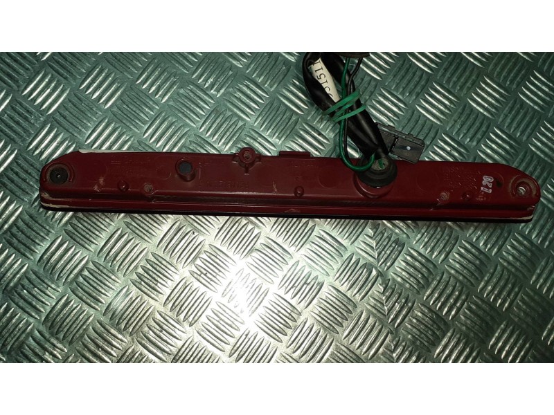 Recambio de luz central de freno para opel mokka x design line start/stop referencia OEM IAM 95151129  42443674