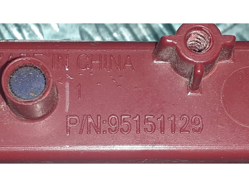 Recambio de luz central de freno para opel mokka x design line start/stop referencia OEM IAM 95151129  42443674