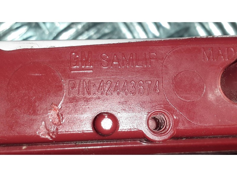 Recambio de luz central de freno para opel mokka x design line start/stop referencia OEM IAM 95151129  42443674