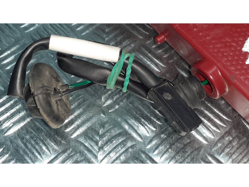 Recambio de luz central de freno para opel mokka x design line start/stop referencia OEM IAM 95151129  42443674