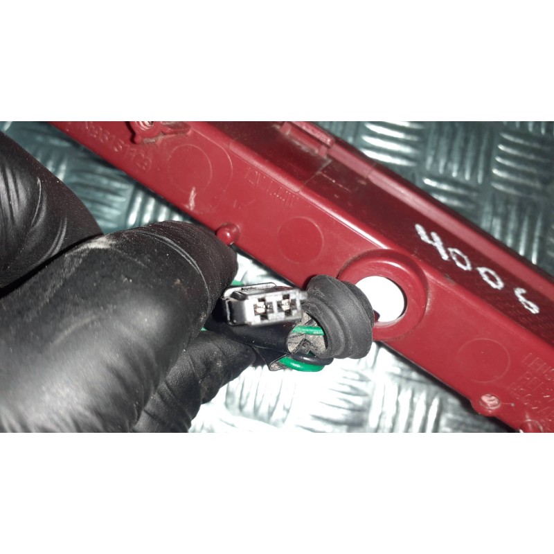 Recambio de luz central de freno para opel mokka x design line start/stop referencia OEM IAM 95151129  42443674