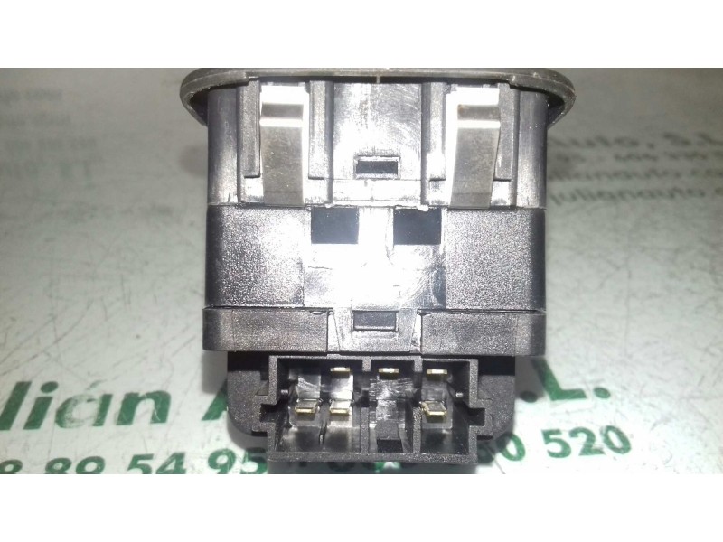 Recambio de mando elevalunas delantero izquierdo para peugeot 206 berlina xr referencia OEM IAM A0271  3 + 3 PINES