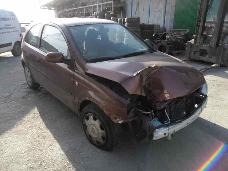 opel corsa c del año 2001