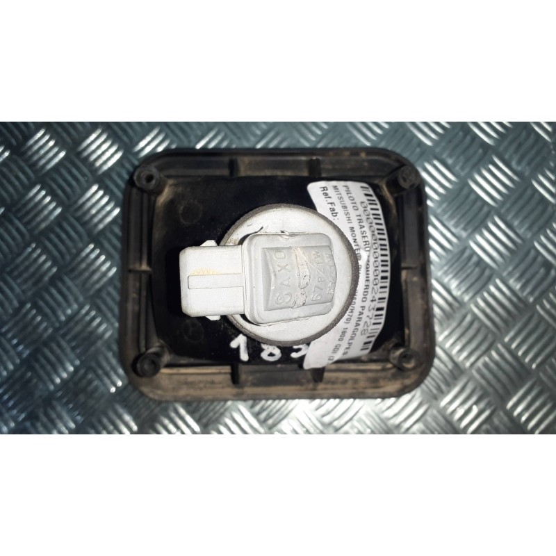 Recambio de piloto trasero izquierdo paragolpes para mitsubishi montero pinin (h60/h70) 1800 gdi (3-ptas.) referencia OEM IAM   