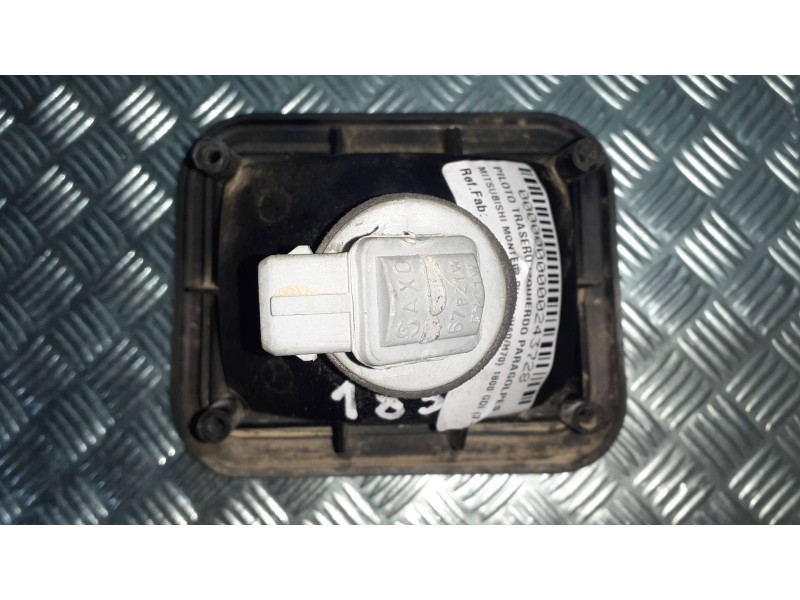 Recambio de piloto trasero izquierdo paragolpes para mitsubishi montero pinin (h60/h70) 1800 gdi (3-ptas.) referencia OEM IAM   