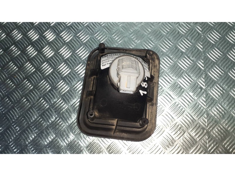 Recambio de piloto trasero izquierdo paragolpes para mitsubishi montero pinin (h60/h70) 1800 gdi (3-ptas.) referencia OEM IAM   