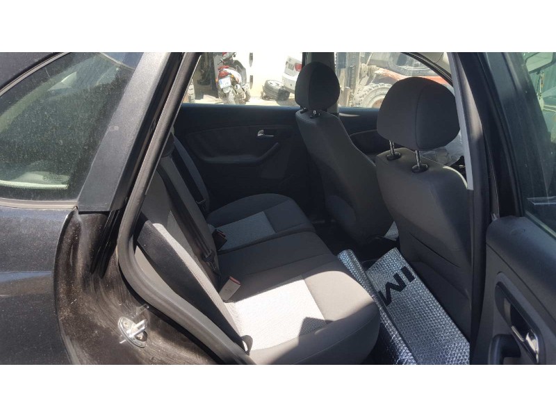 seat ibiza (6l1) del año 2004