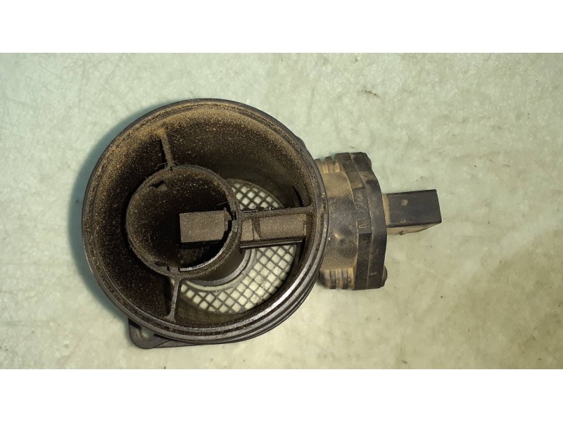 Recambio de caudalimetro para audi a4 berlina (8e) 2.0 tdi 16v (103kw) referencia OEM IAM 0986284007 0281002461 BOSCH
