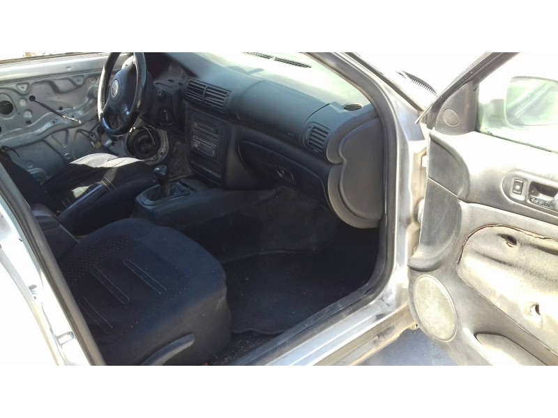 volkswagen passat berlina (3b3) del año 2001