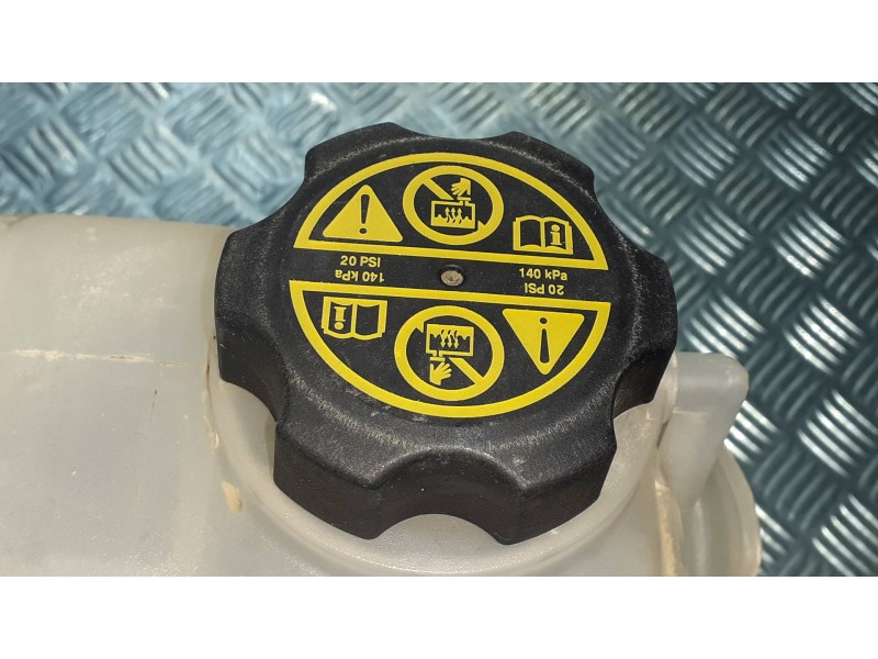 Recambio de deposito expansion para opel mokka x design line start/stop referencia OEM IAM 95380033  