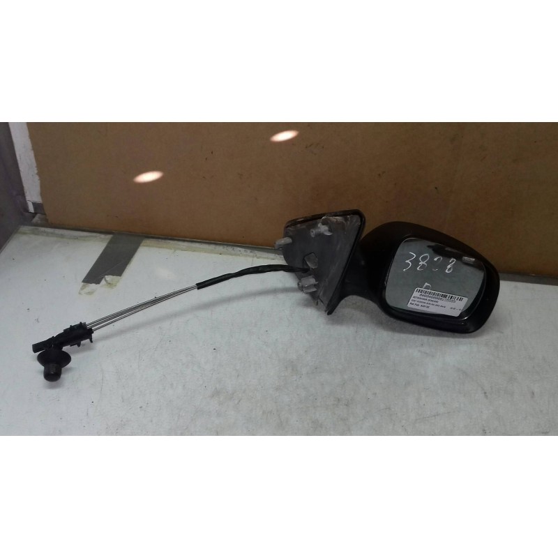 Recambio de retrovisor derecho para seat cordoba berlina (6k2) stella referencia OEM IAM 836132  MANUAL