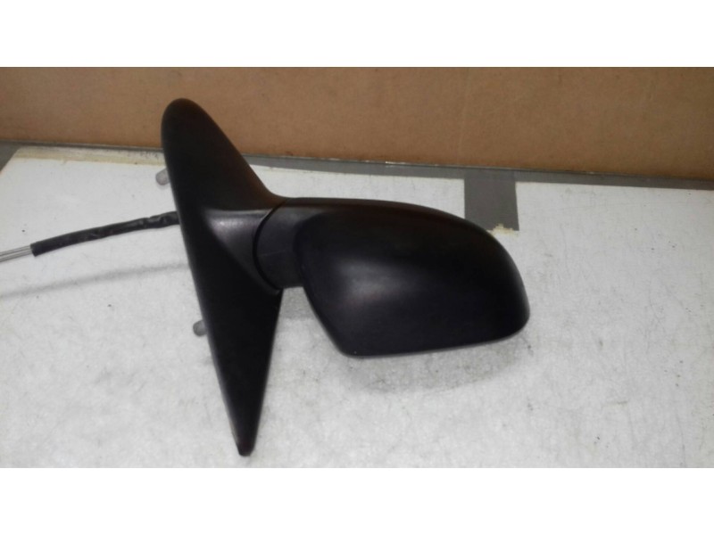 Recambio de retrovisor derecho para seat cordoba berlina (6k2) stella referencia OEM IAM 836132  MANUAL