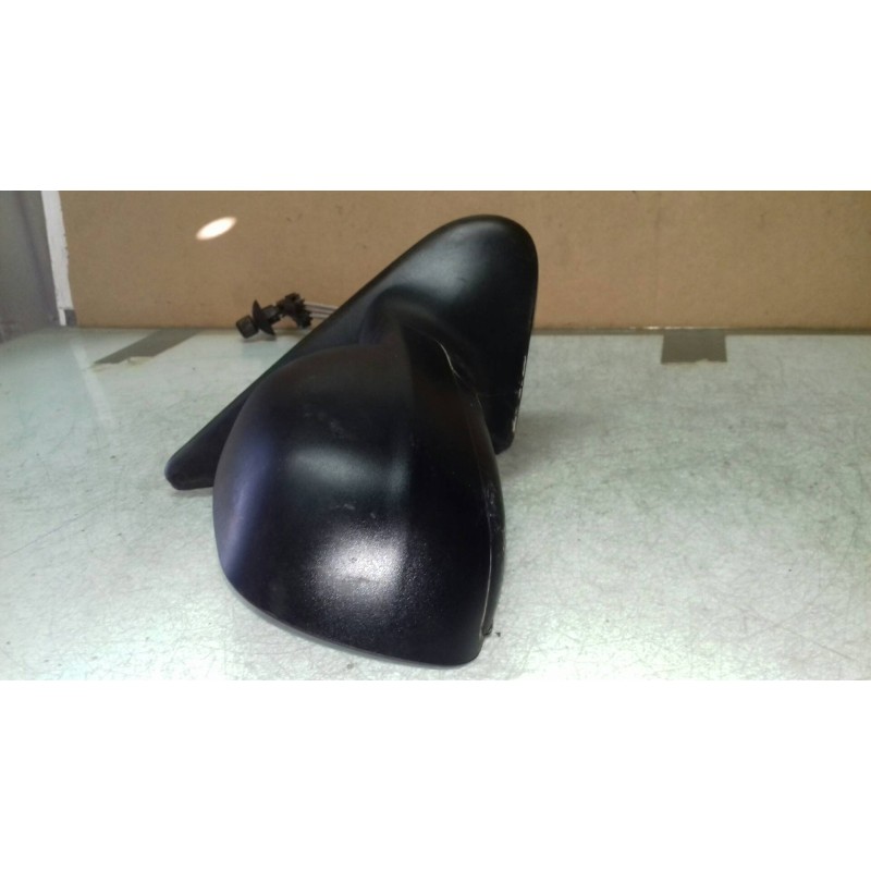 Recambio de retrovisor derecho para seat cordoba berlina (6k2) stella referencia OEM IAM 836132  MANUAL