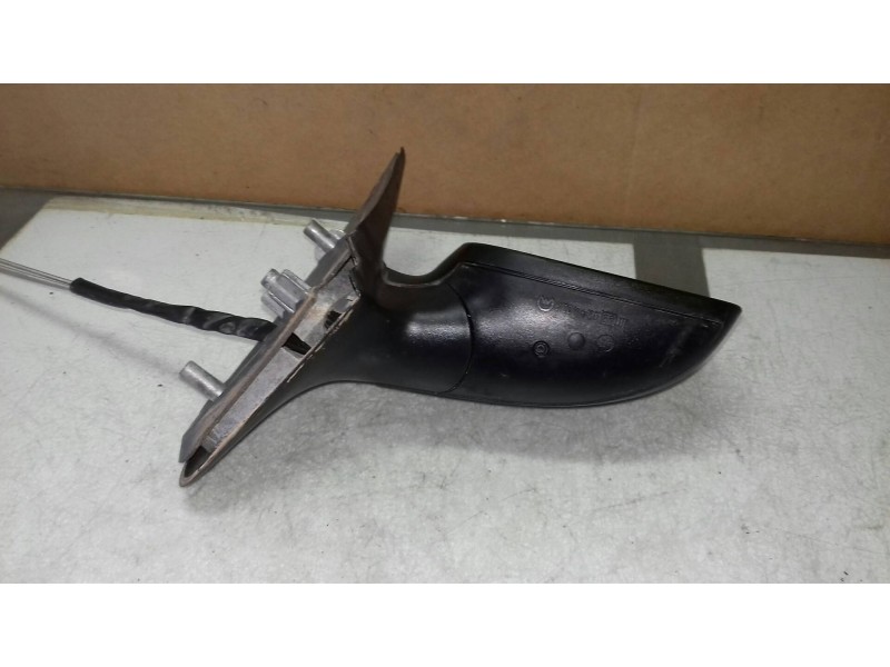 Recambio de retrovisor derecho para seat cordoba berlina (6k2) stella referencia OEM IAM 836132  MANUAL