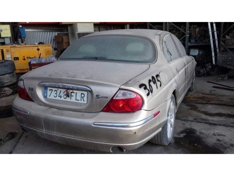 jaguar s-type del año 2000