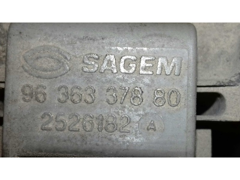 Recambio de bobina encendido para peugeot 206 berlina xt referencia OEM IAM 9636337880 2526182A SAGEM