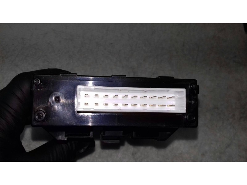 Recambio de caja reles / fusibles para hyundai santa fe (sm) 2.0 gls crdi 4x4 referencia OEM IAM 9540026500   Recambio de caja reles / fusibles para hyundai santa fe (sm) 2.0 gls crdi 4x4 referencia OEM IAM 9540026500