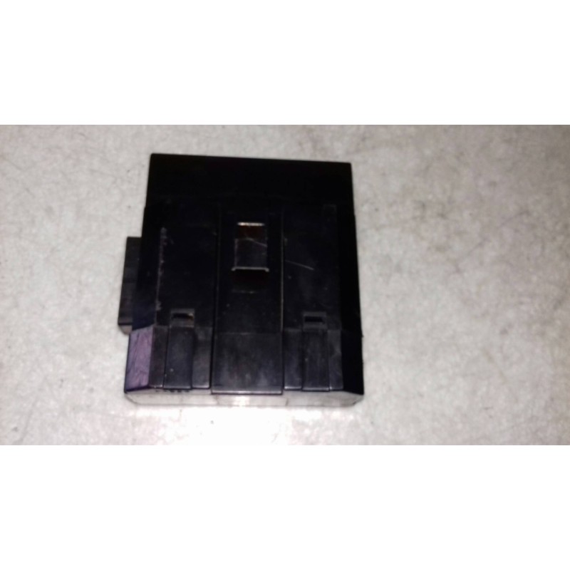 Recambio de caja reles / fusibles para hyundai santa fe (sm) 2.0 gls crdi 4x4 referencia OEM IAM 9540026500   Recambio de caja reles / fusibles para hyundai santa fe (sm) 2.0 gls crdi 4x4 referencia OEM IAM 9540026500