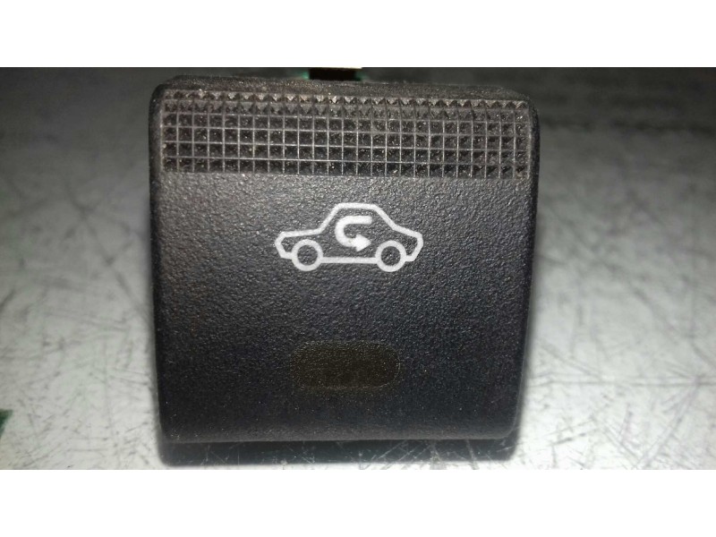 Recambio de interruptor para opel vectra b berlina edition 2000 referencia OEM IAM 09134508 501778 RECICLADO AIRE