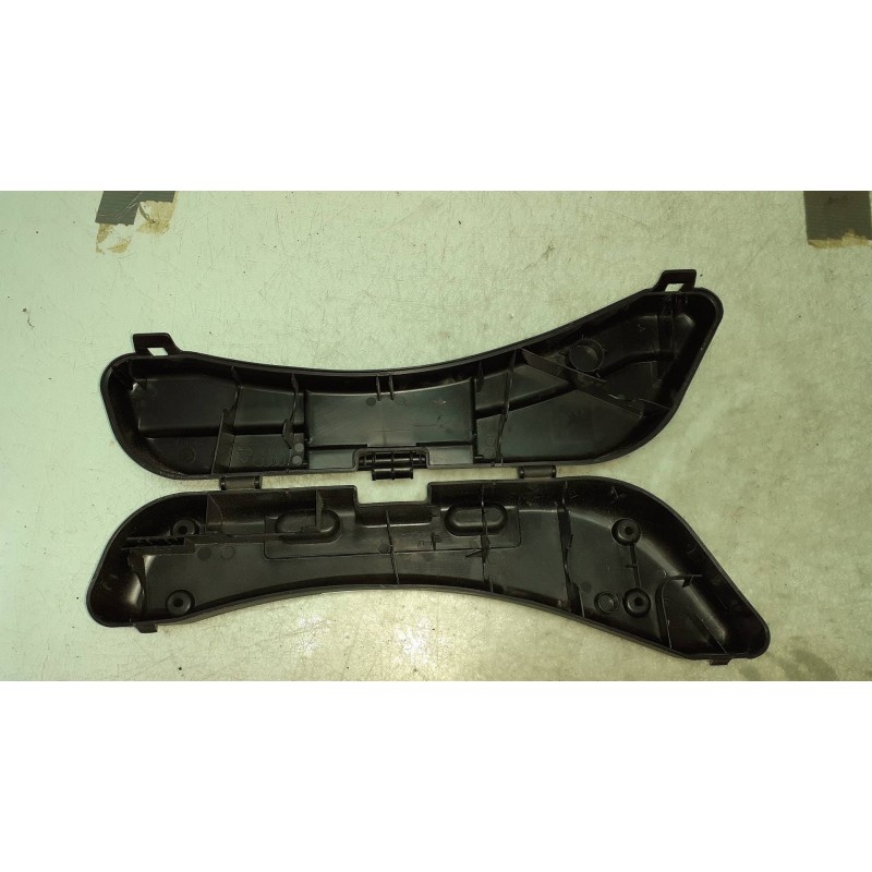 Recambio de herramientas para audi a4 berlina (8e) 2.0 tdi 16v (103kw) referencia OEM IAM 8E0012111A  CAJA HERRAMIENTAS