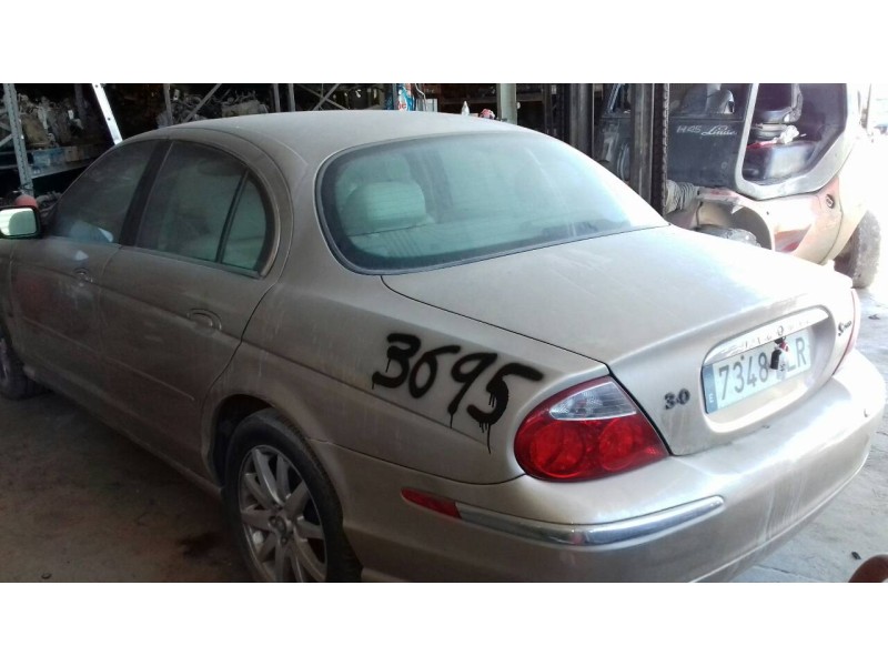 jaguar s-type del año 2000