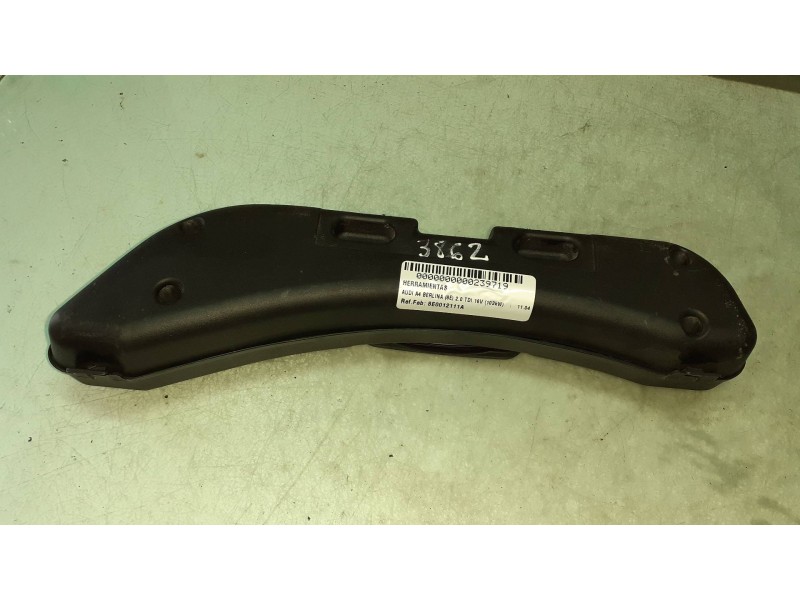 Recambio de herramientas para audi a4 berlina (8e) 2.0 tdi 16v (103kw) referencia OEM IAM 8E0012111A  CAJA HERRAMIENTAS