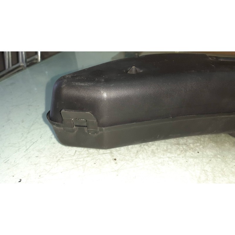 Recambio de herramientas para audi a4 berlina (8e) 2.0 tdi 16v (103kw) referencia OEM IAM 8E0012111A  CAJA HERRAMIENTAS