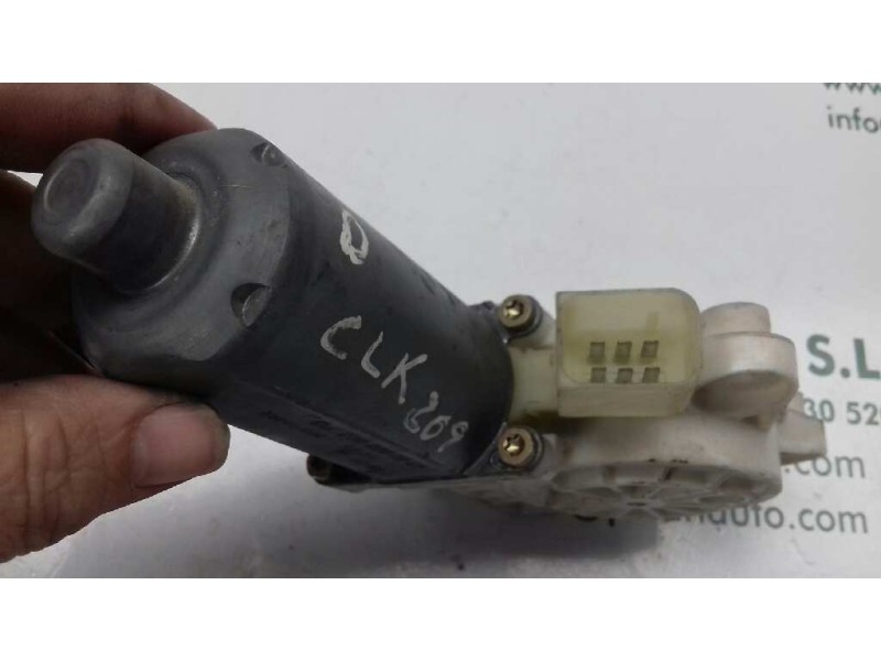 Recambio de motor elevalunas delantero derecho para mercedes-benz clase clk (w209) coupe referencia OEM IAM A2308200942 01308219