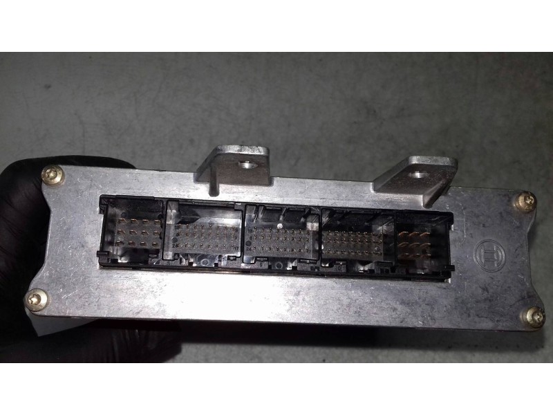 Recambio de centralita motor uce para audi a4 berlina (b5) 1.8 referencia OEM IAM 0261203938 0261203939 8D0907557C