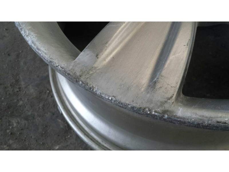 Recambio de llanta para peugeot 4007 business line referencia OEM IAM M2AAP 7J X 18 1 LLANTA ALUMINIO