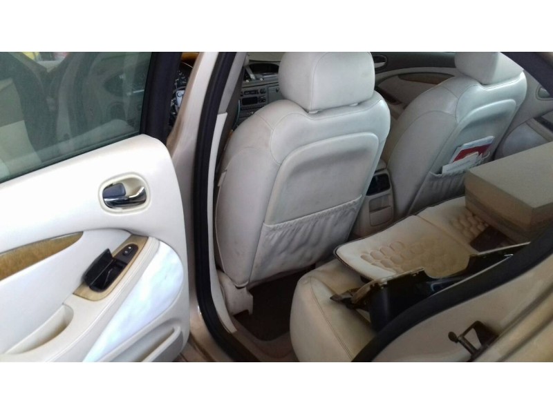 jaguar s-type del año 2000