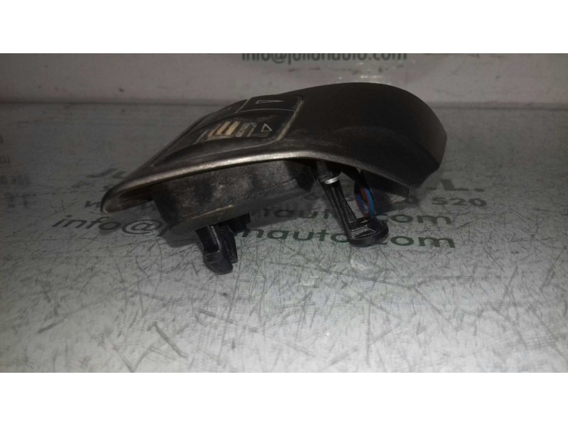 Recambio de interruptor para opel vectra c berlina comfort referencia OEM IAM 305203720057AA 88119804 CONTROL DEL VOLANTE
