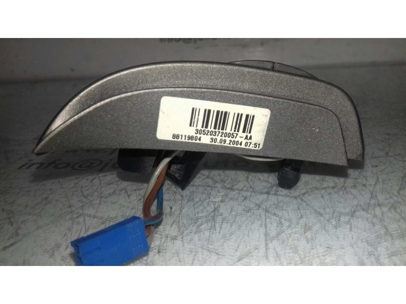 Recambio de interruptor para opel vectra c berlina comfort referencia OEM IAM 305203720057AA 88119804 CONTROL DEL VOLANTE
