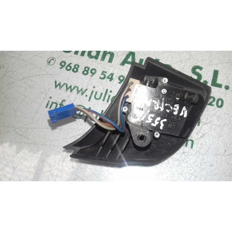 Recambio de interruptor para opel vectra c berlina comfort referencia OEM IAM 305203720057AA 88119804 CONTROL DEL VOLANTE