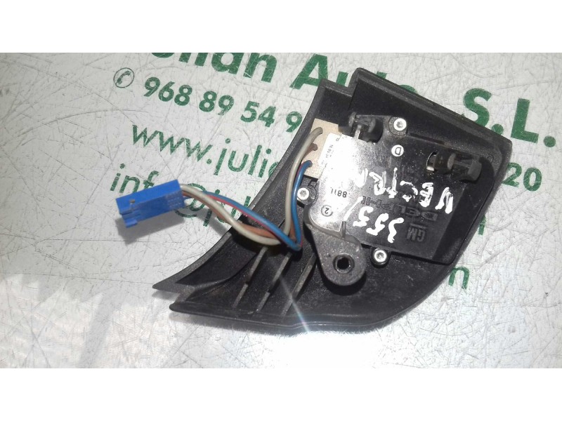 Recambio de interruptor para opel vectra c berlina comfort referencia OEM IAM 305203720057AA 88119804 CONTROL DEL VOLANTE